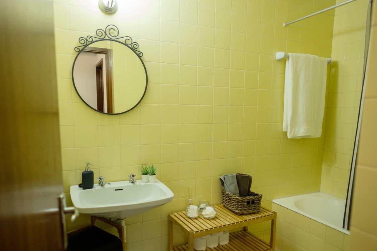 Cozy 3 Room Apartment In Penafiel Centre Εξωτερικό φωτογραφία